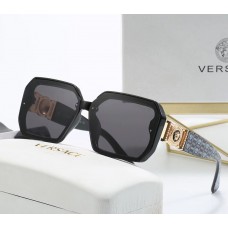 Брендвые солнцезащитные женске очки VE (1305) черные