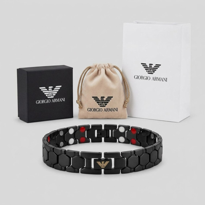 Мужской черный браслет на руку Armani (20110) Мужской черный браслет на руку Armani (20110)