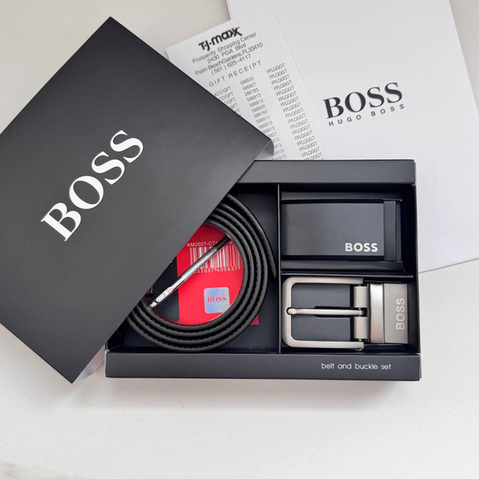 Ремень и две пряжки в подарочной коробке Boss (203) Ремень и две пряжки в подарочной коробке Boss (203)