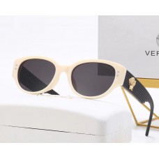 Сонцезахисні жіночі брендові окуляри VE (2202) white