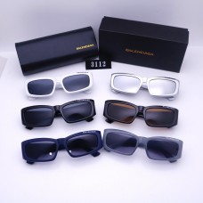 Брендвые солнцезащитные женске очки Balenciaga (23012) чорные