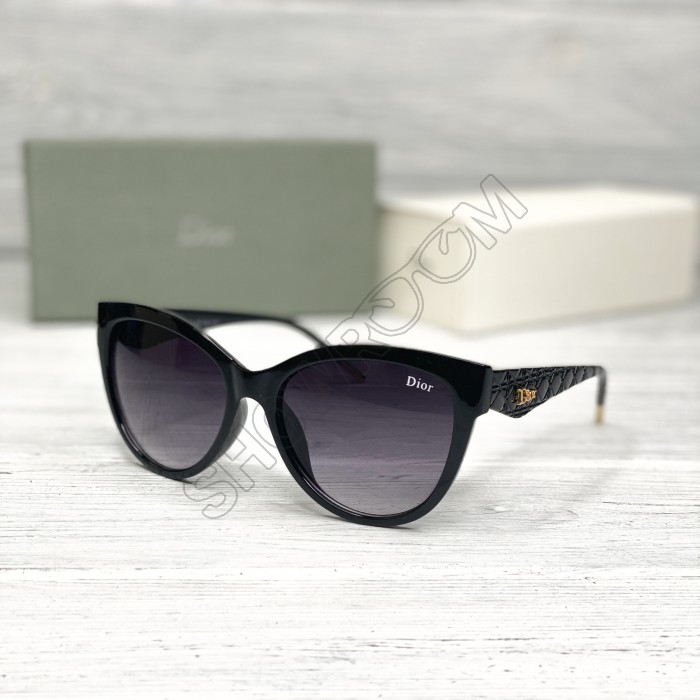 Женские брендовые солнцезащитные очки (7670) 