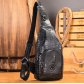 Шкіряний чоловічий слінг (сумка, барсетка на груди) Leather Collection (9076) чорна