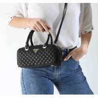 Стильная брендровая сумка бочонок Guess (94105) черная