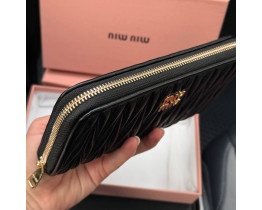 Женский брендовый кошелек Miu Miu на молнии (M60017) black